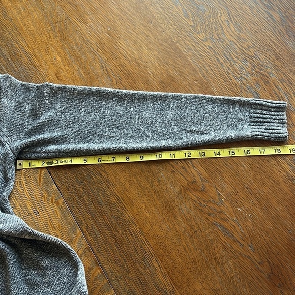 Torrid Cardigan Crochet Trim Cascade Front Size 00 M/L Heather Gray Long Sleeves - Picture 10 of 14